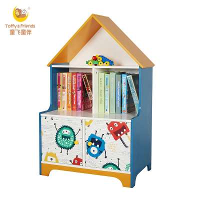 Toffy & Friends kids wooden storage cabinet house-shaped bookshelf